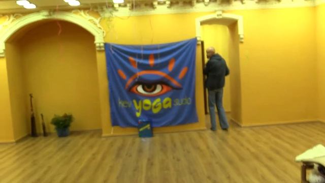 066 Владимир Гор зазывает в студию с улицы. смотреть онлайн