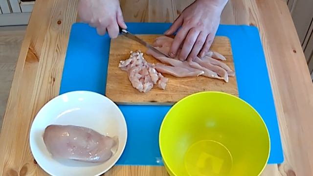 ?Рулет из курицы? с грибами в омлете смотреть онлайн