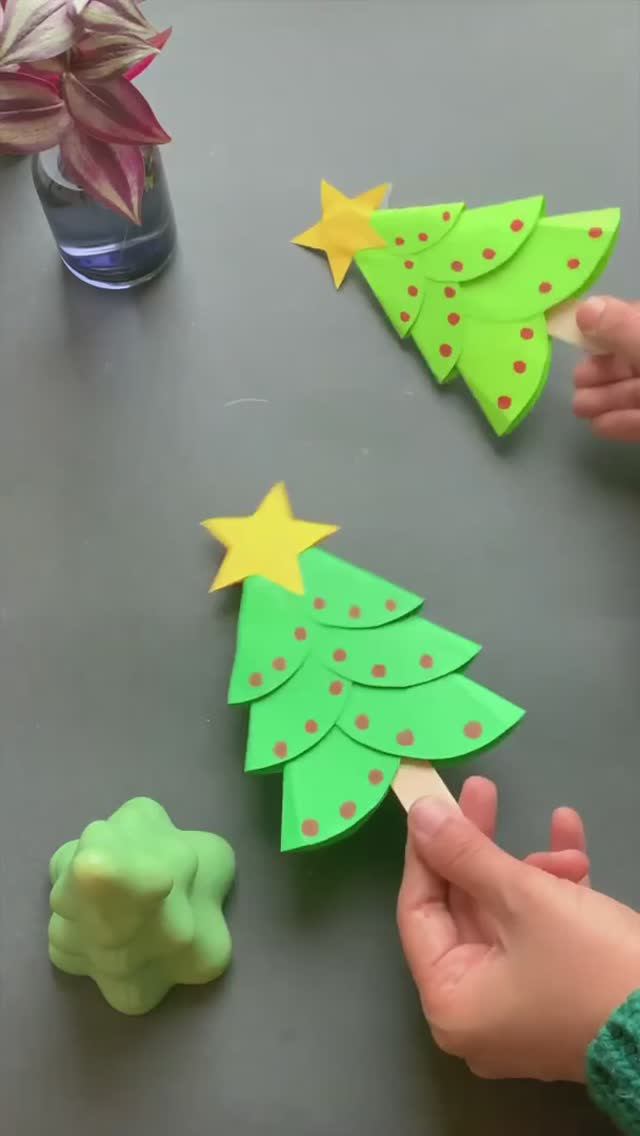 Как легко сделать рождественскую елку из бумаги #поделки из бумаги ##shorts # смотреть онлайн