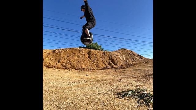 Gotway RS HT and MSX 84v!?! Crashes big send and practice смотреть онлайн