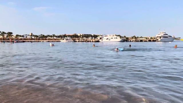Классный песчаный пляж отеля Tia Heights Makadi bay. Egypt. Hurghada. смотреть онлайн