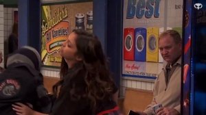 ВСЕ ШОУ НИКЕЛОДЕОН НАХОДЯТСЯ В ОДНОЙ ВСЕЛЕННОЙ?! | NICKELODEON