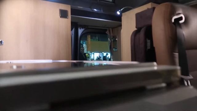 Renault Trafic Camper Ausbau - Urlaub & Camping Messe Wels