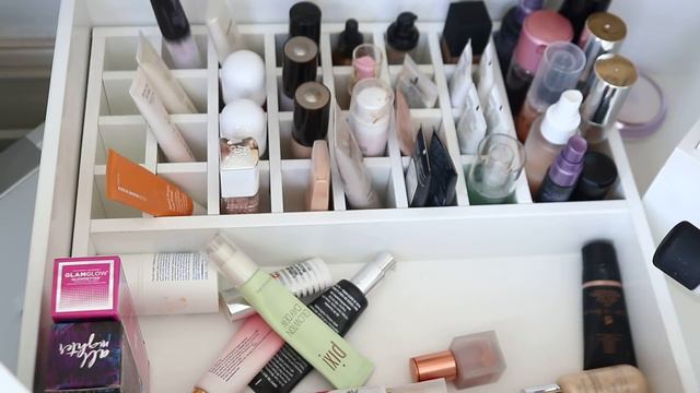 Makeup Primers, Z Palettes & More! 😱💕 HUGE DECLUTTER & ORGANISATION 2020 смотреть онлайн