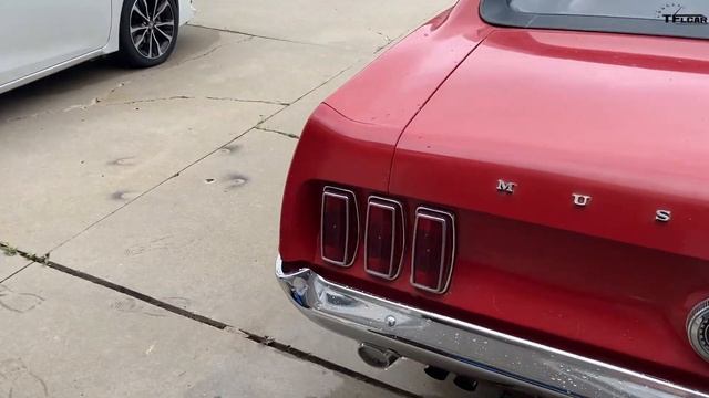 This 1969 Ford Mustang Is The PERFECT First Classic Car, Here's Why! смотреть онлайн