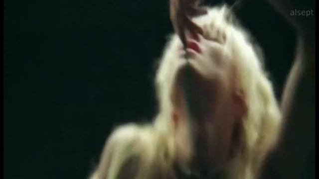 Stripped [Andrej Pejic] смотреть онлайн