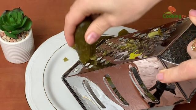 Суп Рассольник с перловкой и солеными огурцами, который едят все! Готовлю Потрясающий рецепт!