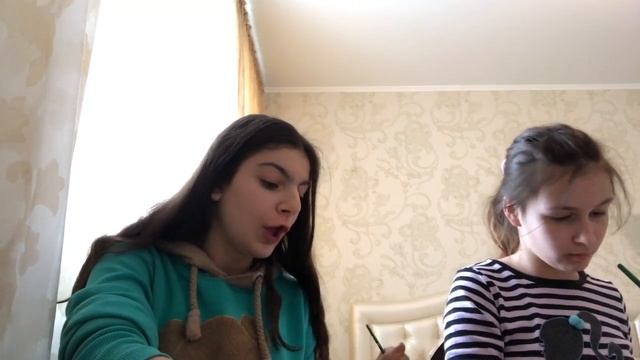 DIY-видео! Делаем подставки для свечей (декоративную штучку) из пробкового дерева! смотреть онлайн