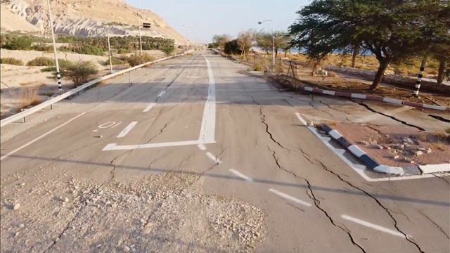 Эйн-геди боланы- провалы грунта. заброшенный пляж. Ein gedi beach смотреть онлайн