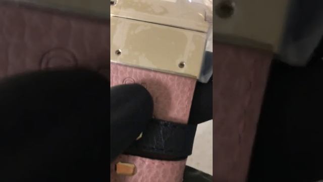 Как определить оригинальный ремень от Gucci? смотреть онлайн