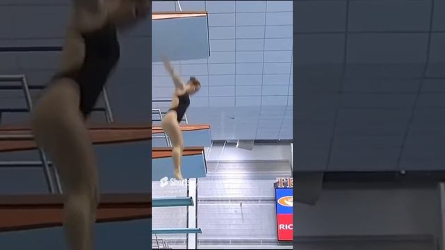 Chiara Pellacani - Awesome springboard diving смотреть онлайн
