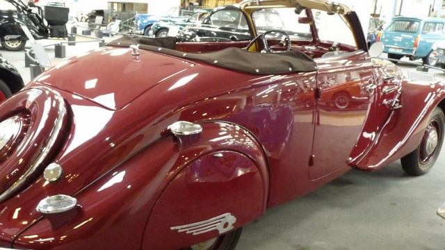 Visite du Musée Peugeot à Sochaux "Club Rétro JPA" смотреть онлайн