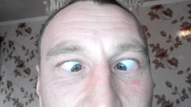 Как скосить глаза.ППРИКОЛ.How to squint your eyes смотреть онлайн