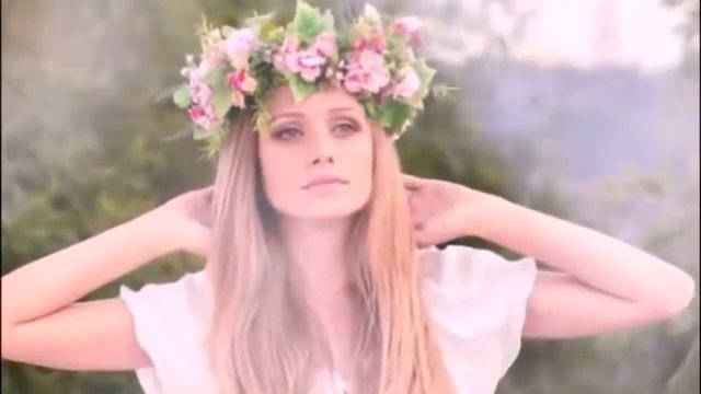 Не выбирай красивую, с лица воды не пить А люби хорошую, чтоб вместе жить да жить... смотреть онлайн