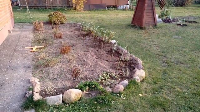 Знакомство с "новой" частью нашего сада. смотреть онлайн