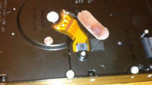 Жесткий диск щелкает и не запускается жесткий диск, жесткий диск издает звуки и стучит