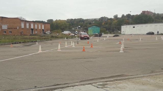 Женщина за рулем или как учимся водить авто!!! смотреть онлайн