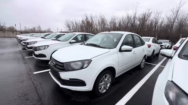 Выгодно все таки Lada Granta Classic! По наличию Niva Travel!? Niva Legend