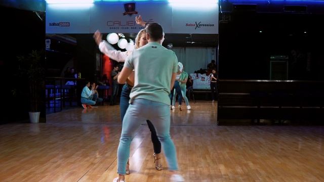 Prince Royce ft. Maria Becerra - Te Espero / Bachata Sensual @ Club Caliente / Kiko & Christina смотреть онлайн