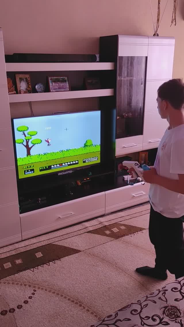 Duck Hunt на современном телевизоре #Shorts смотреть онлайн