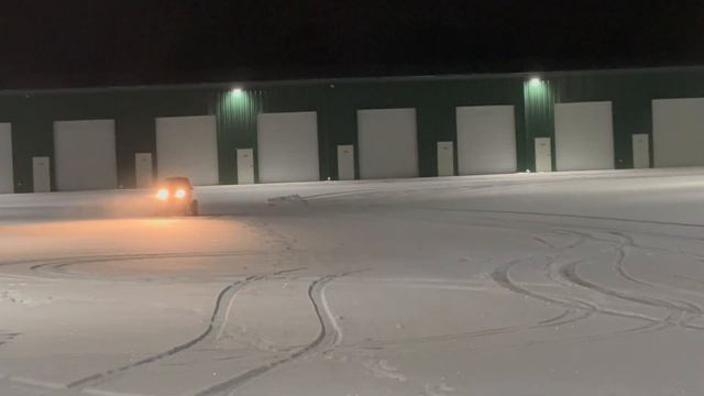 Full Send In My Renault Twizy! Freezing Temps & Big Skids смотреть онлайн
