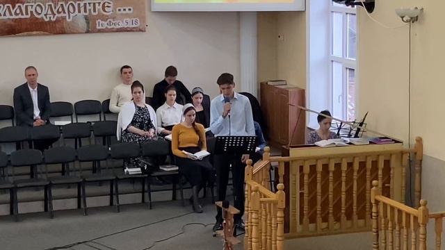 « В своей жизни порой замечаю ошибки, падения » смотреть онлайн