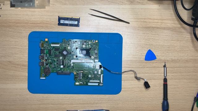 Lenovo Yoga 500 - Diagnoza uszkodzenia смотреть онлайн