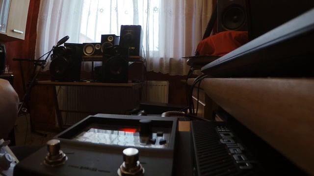 DIGITECH ELEMENT XP (NO TALK)GUITAR EFECT PROCESSOR CONNECTED DIRECTLY TO THE AUDIO INTERFACE смотреть онлайн