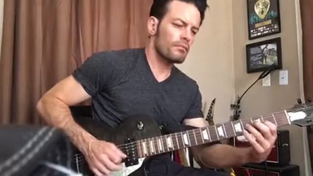 Free and Inspired Guitar Solo - U2 One смотреть онлайн