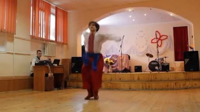 Гопак, соло, український народний танець, Олександр Войтович(Sasha Voitovych) смотреть онлайн