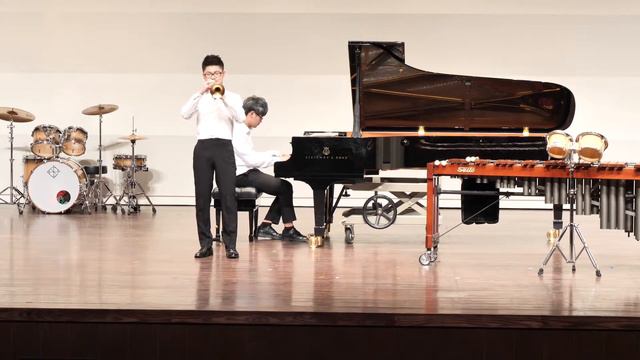 20200110新明國中羅章弘、林彥呈 -- 畢業音樂會小號打擊二重奏 -- A.Piazzolla：Libertango смотреть онлайн
