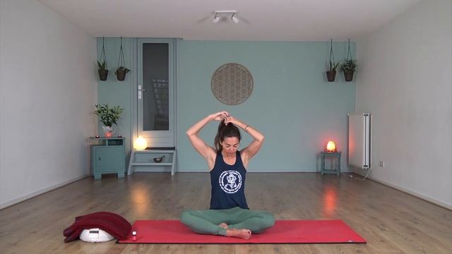 Hormoon yoga - Olie: Ylang Ylang смотреть онлайн