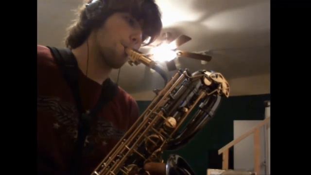 Testing my new Cannonball Baritone Saxophone - Honk смотреть онлайн