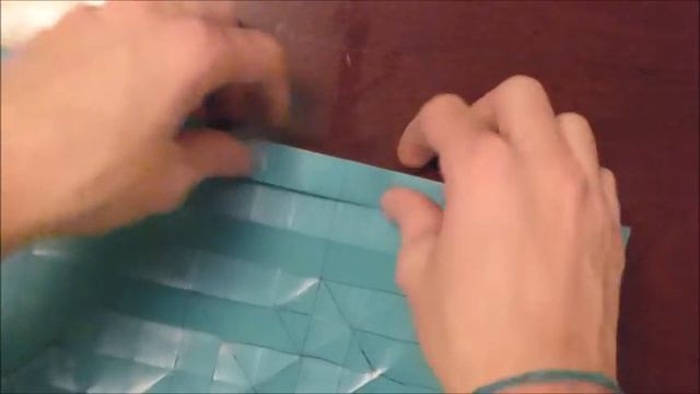 Origami Alien Tripod Tutorial | By Gonçalo Chambel