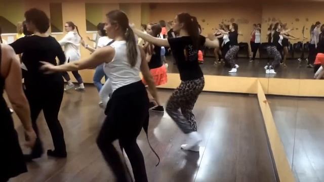 Соло латина урок - Начинающие 18.01.15 Группа L смотреть онлайн