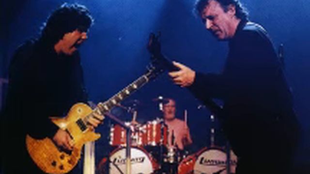 Jack Bruce & Gary Moore - Sunshine Of Your Love ''Medley'' (Live 1998) смотреть онлайн