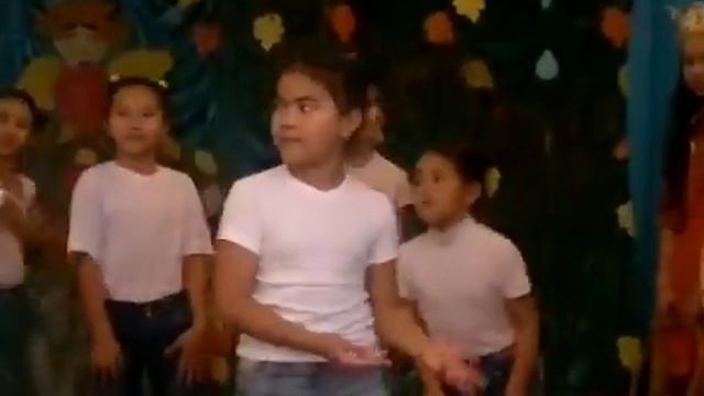 Девочки(1) и мальчики(2) танец(1) смотреть онлайн