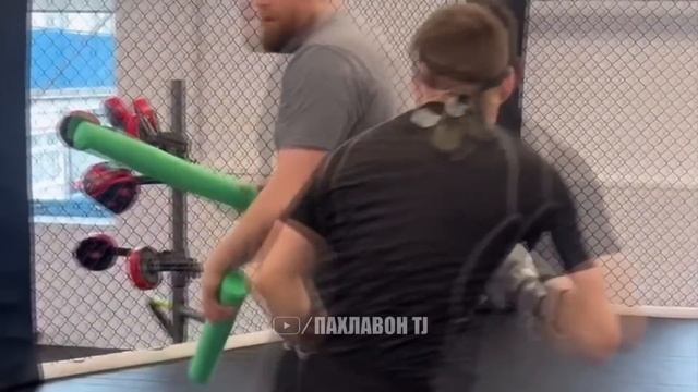 РАСМАН! Мухаммад Наимов зидди Натаниэль Вуд UFC 294 | Прогнози Физиев дар чанги Ислам зидди Оливейр смотреть онлайн