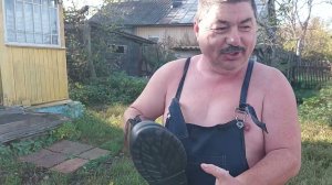 Геныч рад сапожкам! Золотушка вызывала скорую.