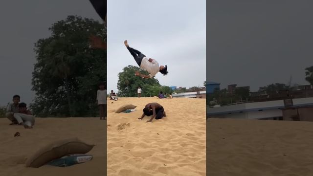 Double front ? double back to ? #stuntvideo #flipvideo #shortvideos #viralvideo #flip #jump ￼ смотреть онлайн