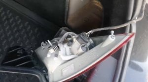 Как снять задние фонари Замена лампочки стоп сигнала  Opel Astra J