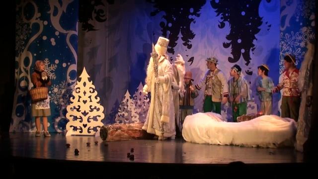 Новогодний спектакль для детей "12 Месяцев" Московский детский театр "Бемби" Натальи Бондарчук смотреть онлайн