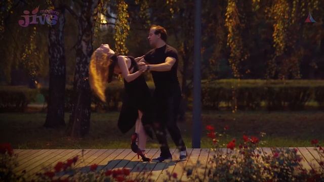 Танцы в парке смотреть онлайн