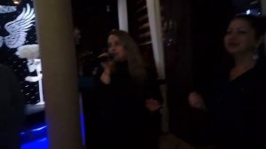 Алина Хомич поёт песню Дианы Арбениной. Караоке