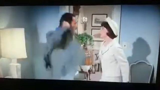 Как ни в чем не бывало) смотреть онлайн