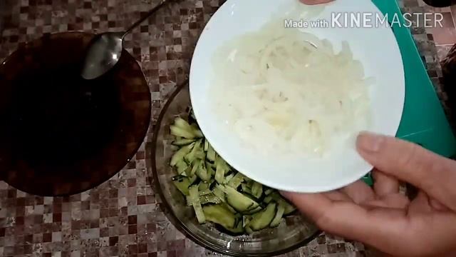 ?Вкуснейший КАЛЬМАРОВЫЙ САЛАТ с яйцом и огурцом. смотреть онлайн