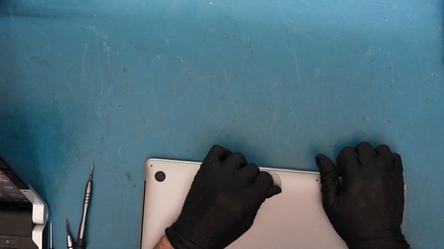 Macbook Pro with Cracked LCD But Still No Display Output