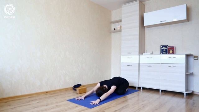 Хатха-йога. Комплекс для укрепления стоп. Екатерина Кнышова смотреть онлайн