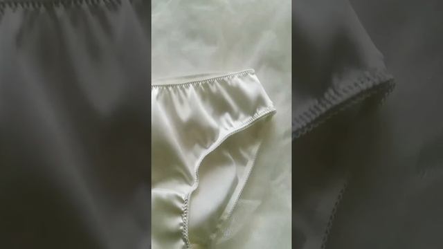 Трусики слипы из натурального шелка бежевые и белые смотреть онлайн