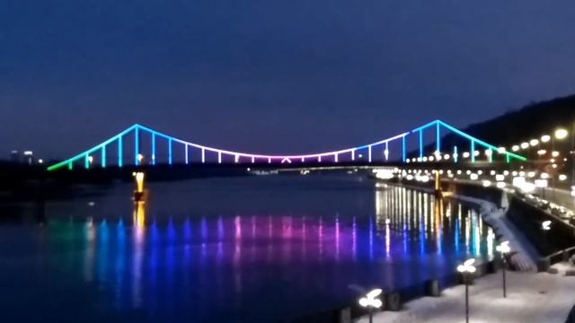 Киев. Речной вокзал. Вид на Днепр.  01.01.2019.